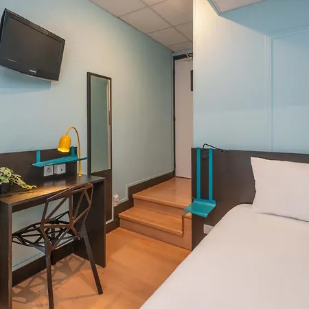 Hotell Daval Paris