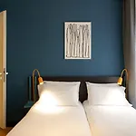 Daval Hotel 2*