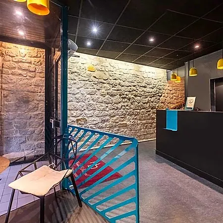 Daval Paris