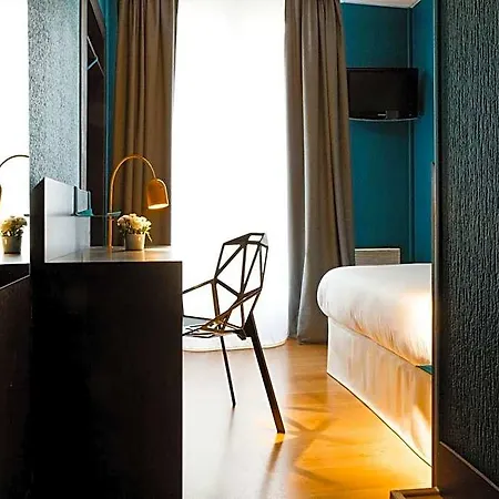 Daval Hotel 3*
