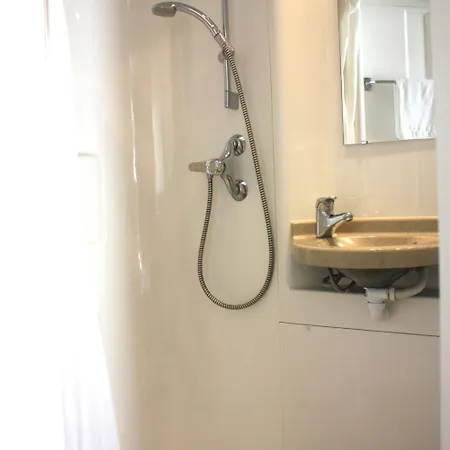 Hotell Daval 3*