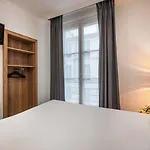 Daval Hotel